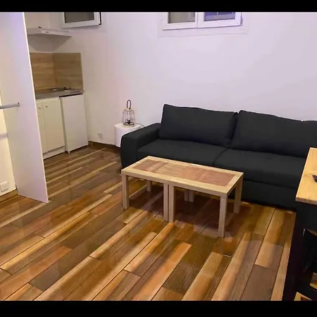 Meuble Equipe!! Διαμέρισμα Boujan-sur-Libron